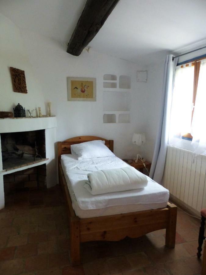 Вилла Domaine Des Bruguieres Entrecasteaux Экстерьер фото