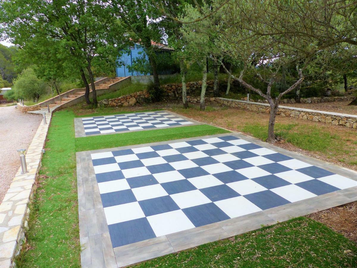 Вилла Domaine Des Bruguieres Entrecasteaux Экстерьер фото