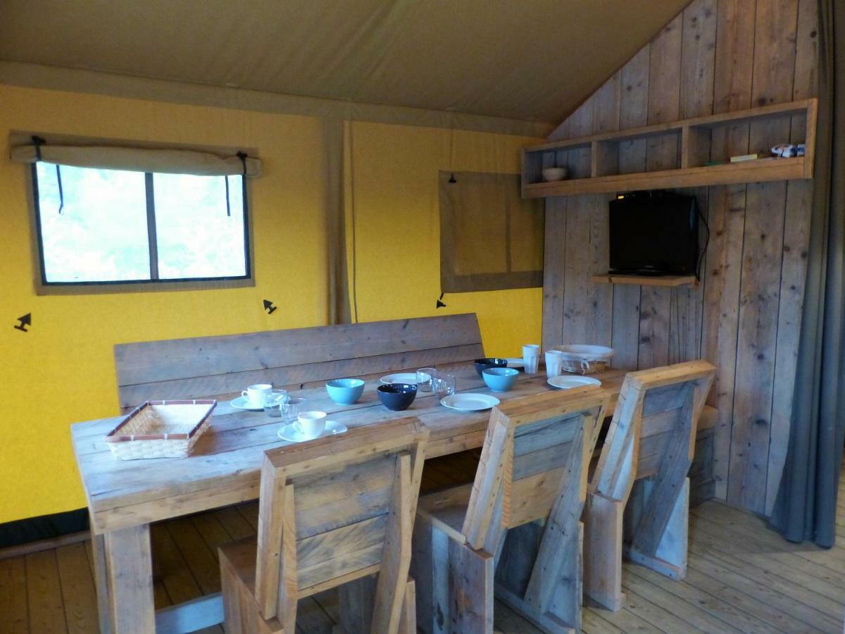 Вилла Domaine Des Bruguieres Entrecasteaux Экстерьер фото